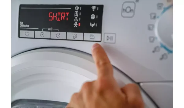 Candy CRO E9TG80 9KG Condenser Tumble Dryer - White - Image 3