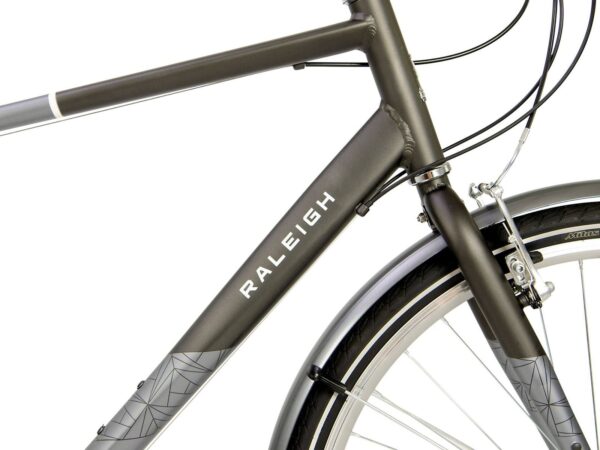 Raleigh Pioneer Hybrid Bike - Image 4